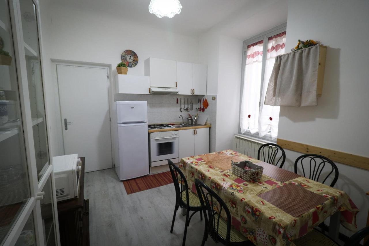 Ferienwohnung La Darsena. Savona Exterior foto